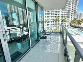 92 SW 3rd St 1410, Miami FL 33130