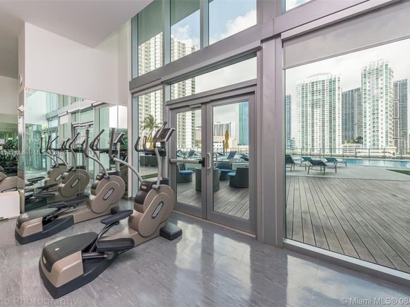 92 SW 3rd St 1410, Miami FL 33130