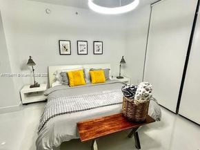 92 SW 3rd St 1410, Miami FL 33130