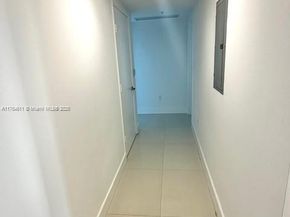 92 SW 3rd St 1410, Miami FL 33130