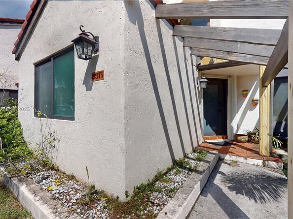 12379 SW 94 Terrace, Miami FL 33186