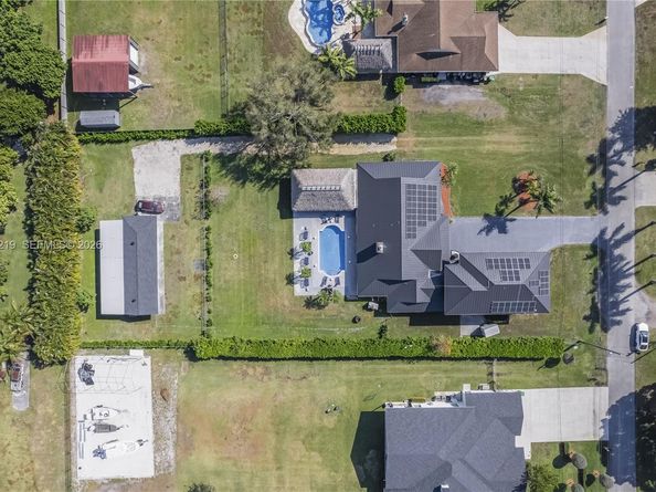 14651 SW 16th St, Davie FL 33325