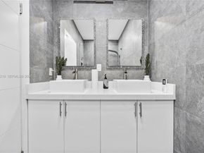 14651 SW 16th St, Davie FL 33325