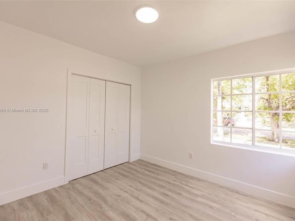 3180 NW 2nd St, Miami FL 33125