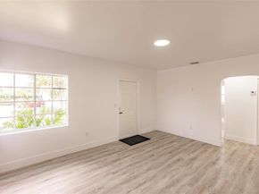 3180 NW 2nd St, Miami FL 33125