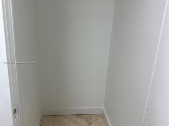 345 Ocean Dr 1022, Miami Beach FL 33139