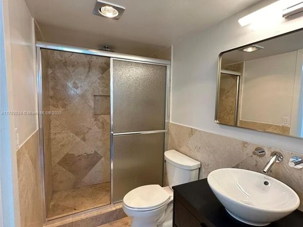 345 Ocean Dr 1022, Miami Beach FL 33139