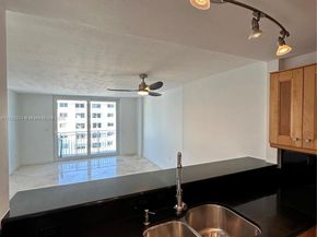 345 Ocean Dr 1022, Miami Beach FL 33139