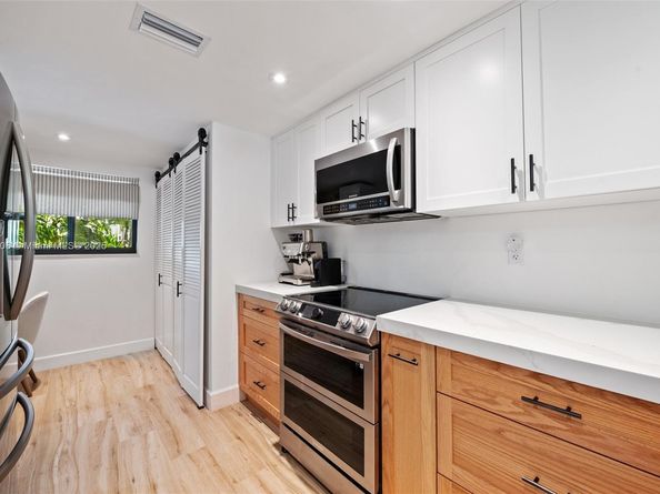 2600 Cardena St 11, Coral Gables FL 33134