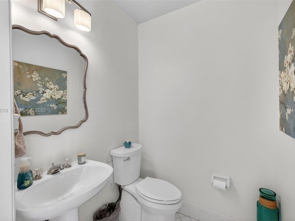 1260 NW 110th Ave, Plantation FL 33322