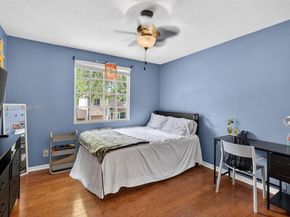 1260 NW 110th Ave, Plantation FL 33322