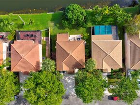 1260 NW 110th Ave, Plantation FL 33322