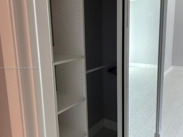 5880 Collins Ave 1006, Miami Beach FL 33140