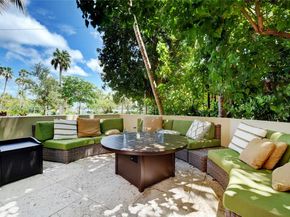 2951 S Bayshore Dr PH3, Miami FL 33133