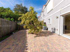 2270 SW 83rd Ave, Miramar FL 33025