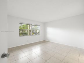 901 SW 128th Ave 212E, Pembroke Pines FL 33027