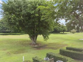 901 SW 128th Ave 212E, Pembroke Pines FL 33027