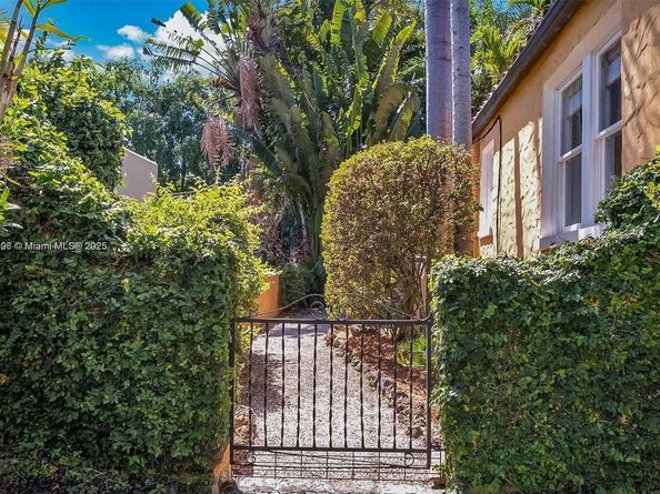 136 NE 101st St, Miami Shores FL 33138