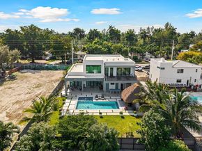 81 S Royal Poinciana Blvd, Miami Springs FL 33166