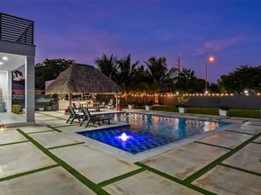 81 S Royal Poinciana Blvd, Miami Springs FL 33166