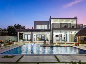 81 S Royal Poinciana Blvd, Miami Springs FL 33166