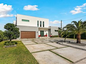 81 S Royal Poinciana Blvd, Miami Springs FL 33166