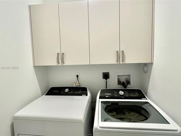 181 SW 170th Ave, Pembroke Pines FL 33027