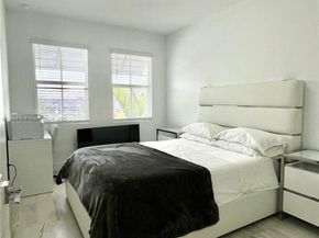 181 SW 170th Ave, Pembroke Pines FL 33027