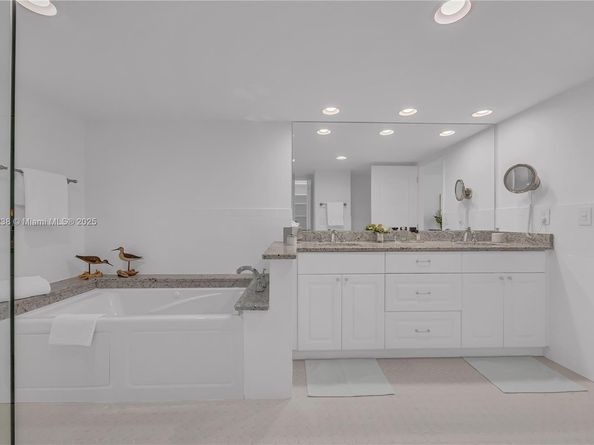 600 Biltmore Way 718, Coral Gables FL 33134