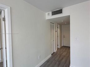 7505 SW 82nd St 211, Miami FL 33143