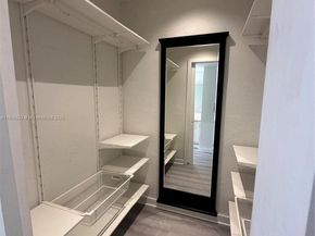 7505 SW 82nd St 211, Miami FL 33143