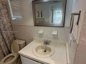 7505 SW 82nd St 211, Miami FL 33143