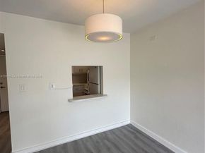 7505 SW 82nd St 211, Miami FL 33143
