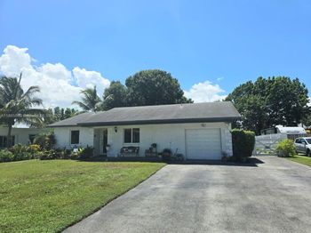 6120 Edwards Rd