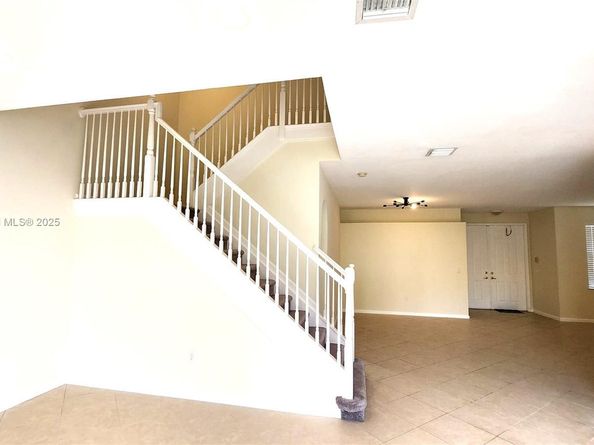 9042 Dupont Pl, Wellington FL 33414