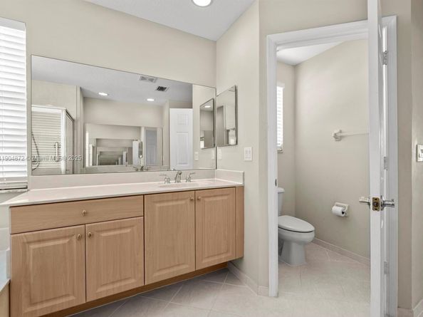 9042 Dupont Pl, Wellington FL 33414