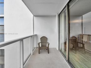 3731 N Country Club Dr 1223, Aventura FL 33180