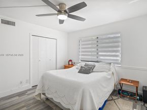 380 Racquet Club Rd 204, Weston FL 33326