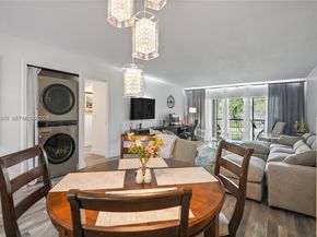 380 Racquet Club Rd 204, Weston FL 33326