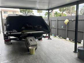 19570 NW 55th Cir Pl, Miami Gardens FL 33055