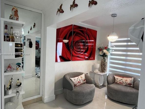 19570 NW 55th Cir Pl, Miami Gardens FL 33055