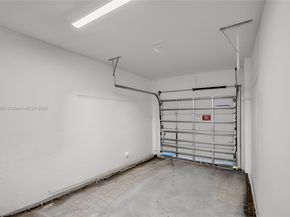 5000 SW 37th St, Pembroke Park FL 33023