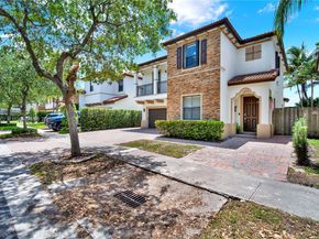 557 SE 37th Place, Homestead FL 33033