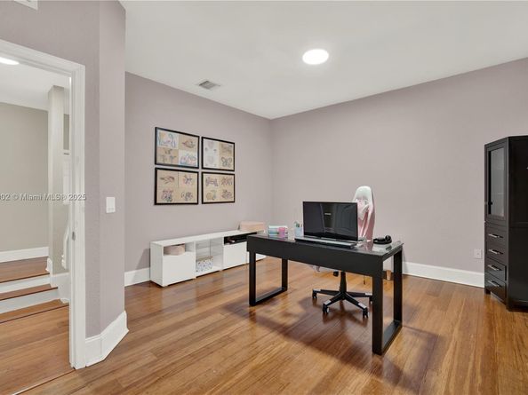557 SE 37th Place, Homestead FL 33033