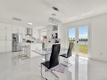 557 SE 37th Place