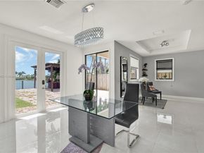 557 SE 37th Place, Homestead FL 33033