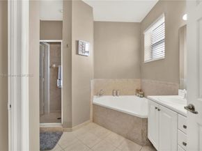 557 SE 37th Place, Homestead FL 33033