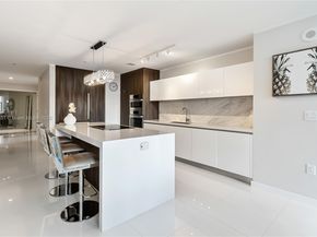 851 NE 1st Ave 1611, Miami FL 33132