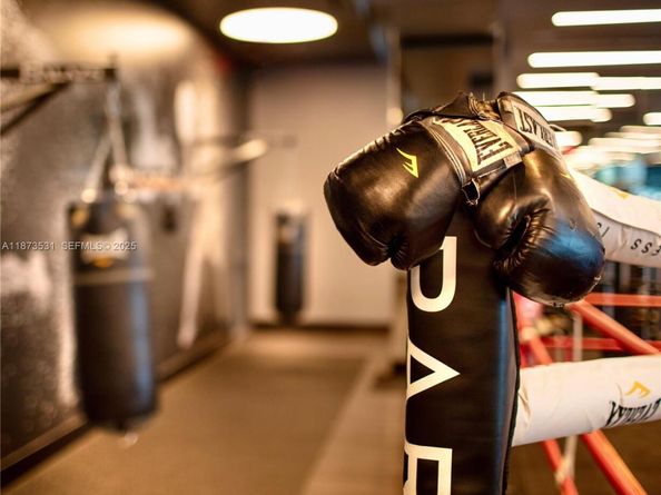 851 NE 1st Ave 1611, Miami FL 33132