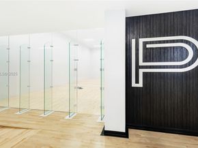 851 NE 1st Ave 1611, Miami FL 33132